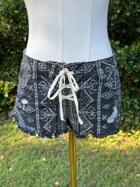 Women’s Billabong Black Aztec-Print Lace-Up Denim Shorts
